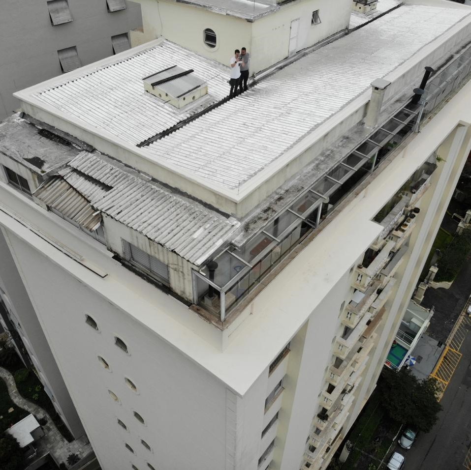 Impermeabilização do telhado e da marquise da cobertura do prédio - concluído